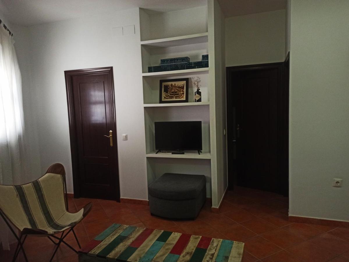 Frenteabastos Suites Cafe Hostal & Apartments Καρμόνα Εξωτερικό φωτογραφία
